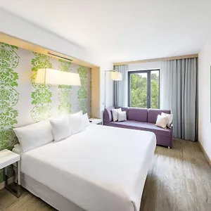 Occidental Five Otel