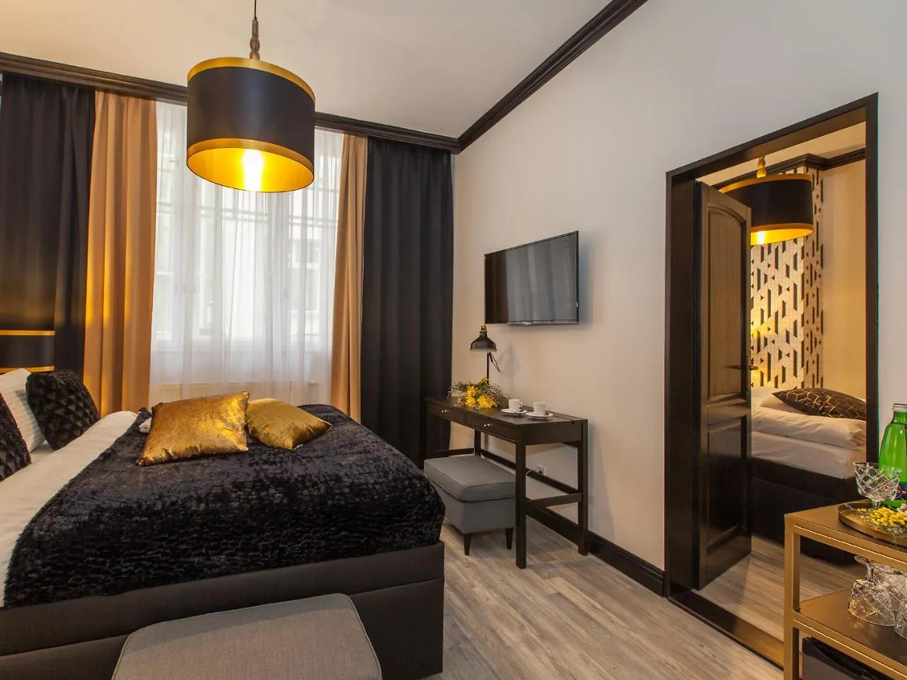 Golden Prague Rooms